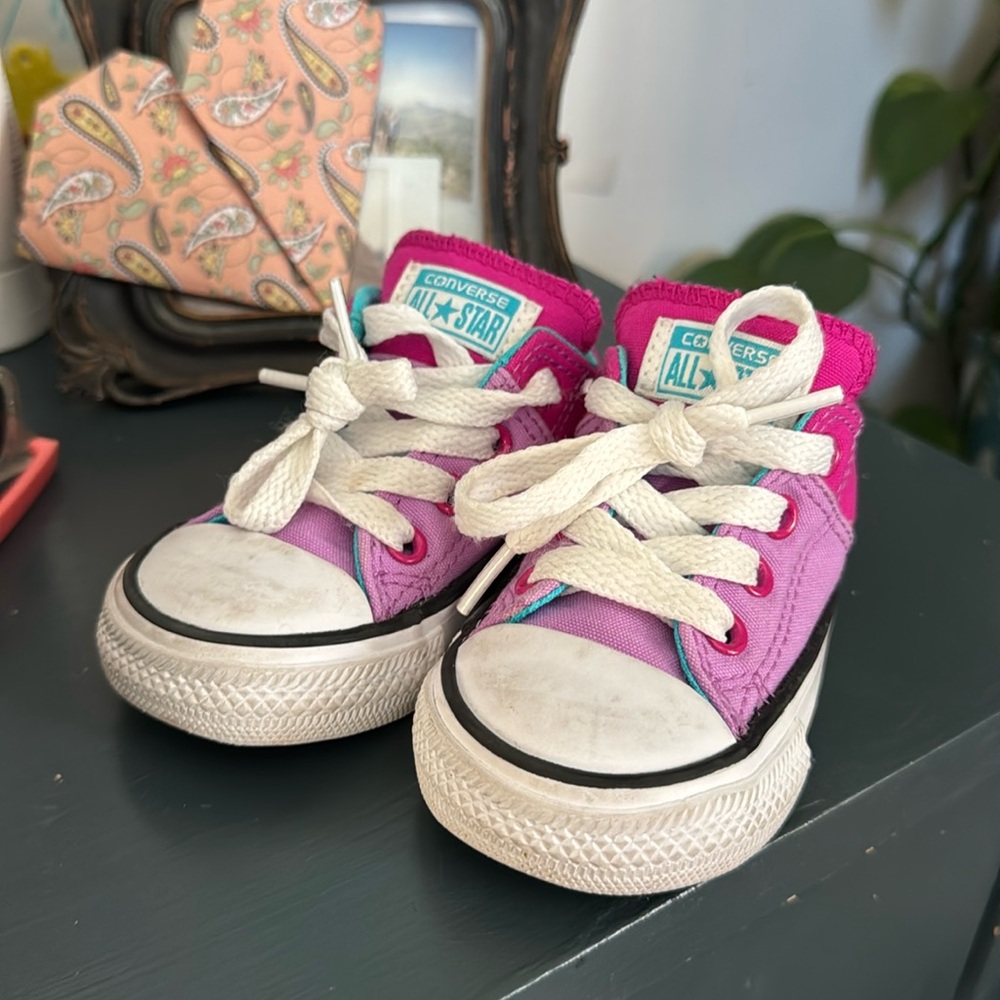 Converse Chuck Taylor All Star Madison Low Top Pink and Purple Infant Size US 4